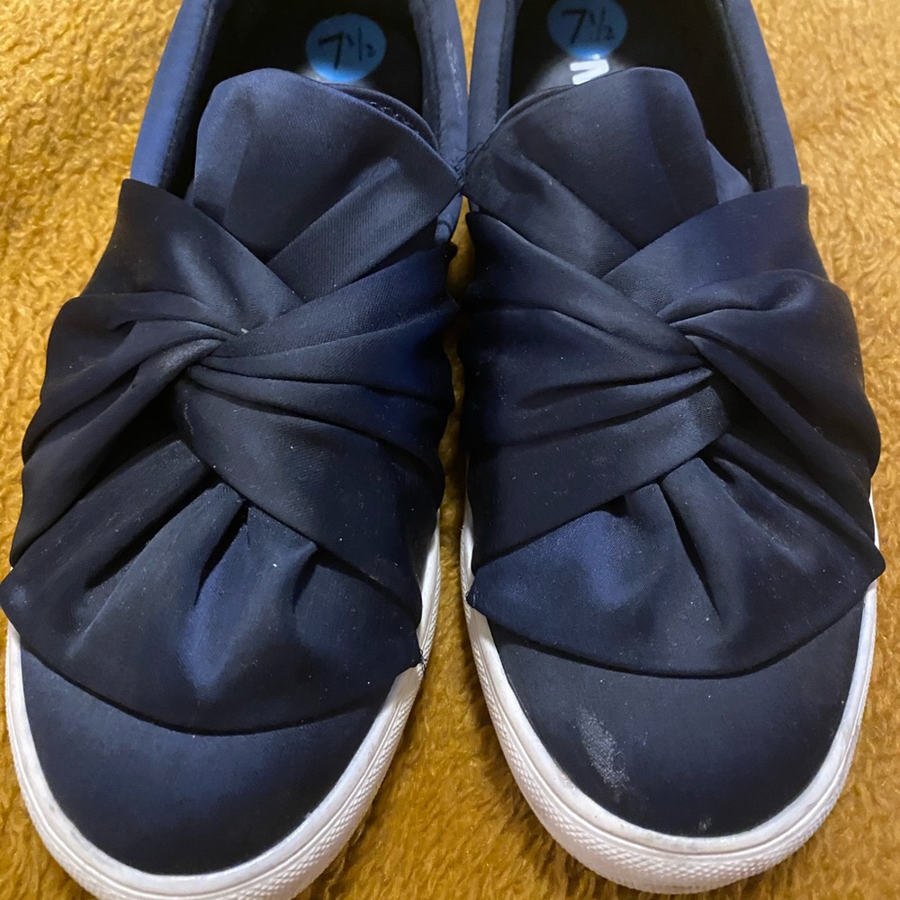 Mia Blue Ribbon Slip-Ons